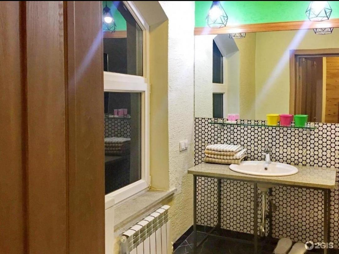 فندق Strelets بيشكيك المظهر الخارجي الصورة